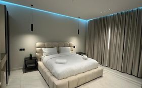 Hotel Studios